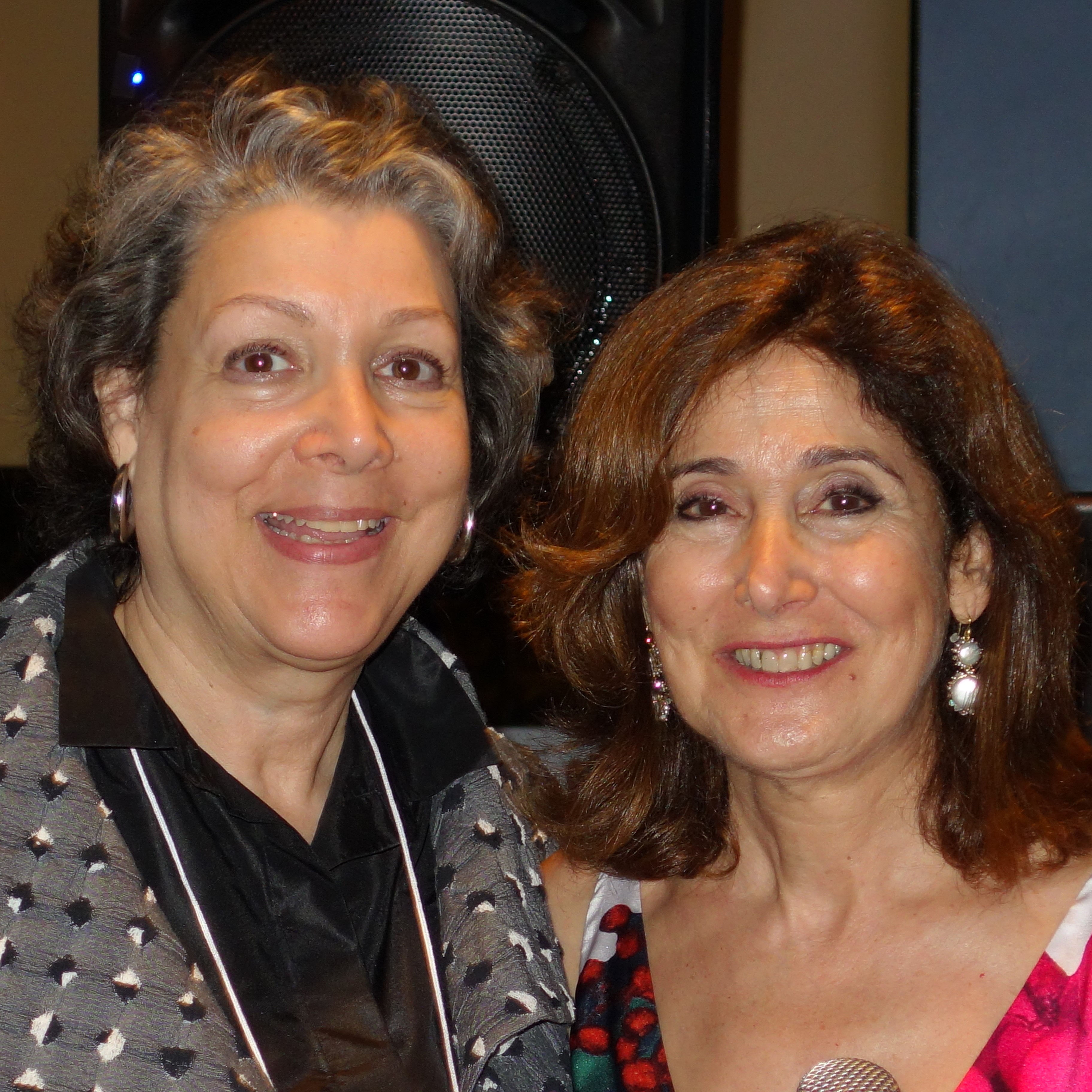 Patricia Reinfeld Kolodny ’68 & Andrea Hintlian Mendell ’68