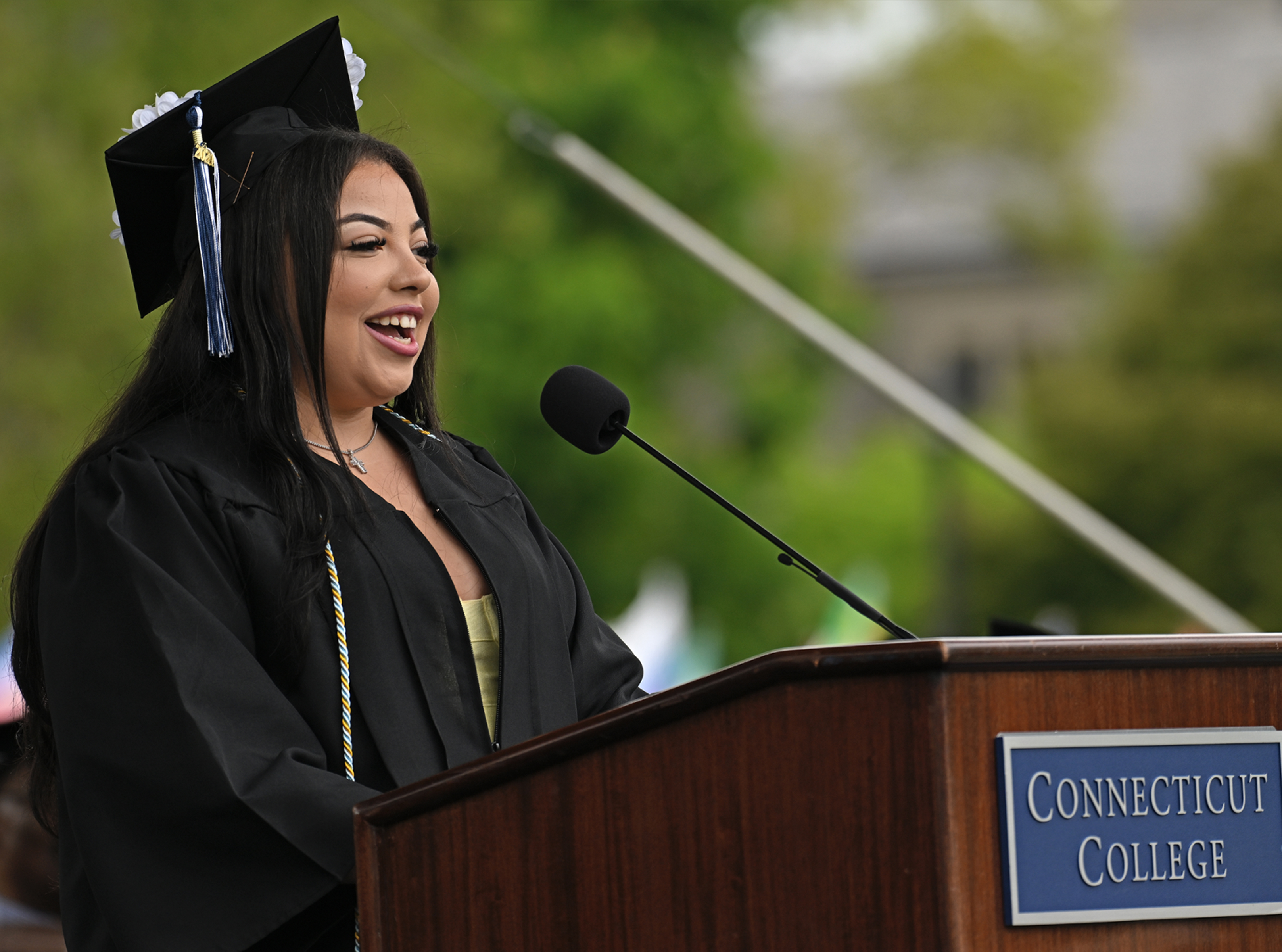 Student Speaker Giana Victoria De La Cruz '24 addresses the graduates.