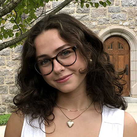 A portrait of Eliza Macaluso '27